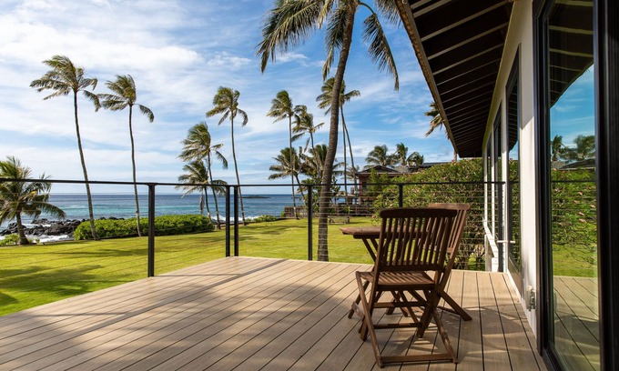 Waialee House | NEW - Spectacular Modern Ocean Front House Huge Garden Private Sea Access