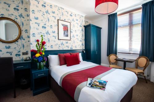 Kemptown Hotel | New Steine Hotel - B&B