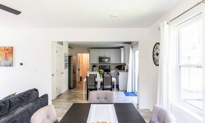 New Buffalo House | New, stylish 5-bedroom retreat with hot tub and game room fun