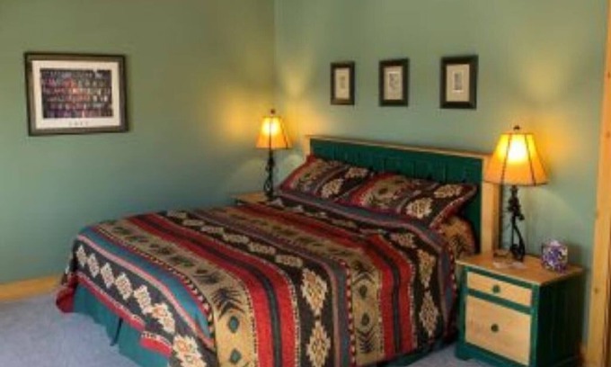 Dillon House | NEW SUMMER LISTING - Upscale Dillon House with Fabulous Lake and Mountain Views