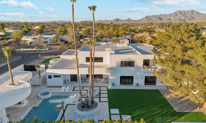 La Tierra Estates House | NEW - SWSS ELITE RETREAT: Premier Destination for Corporate and Wellness Stays