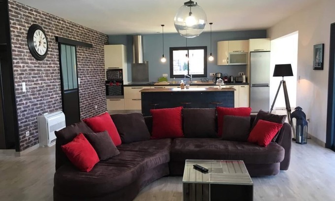 Biguglia Villa | New t4 pool villa on the waterfront 20 min from Bastia