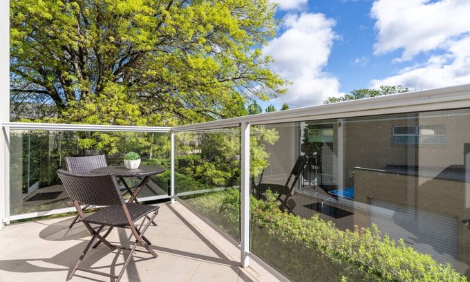 Braddon Apartment | New to VRBO: 3BR Modern Apt | Prime Location 7 Mins to CBD!