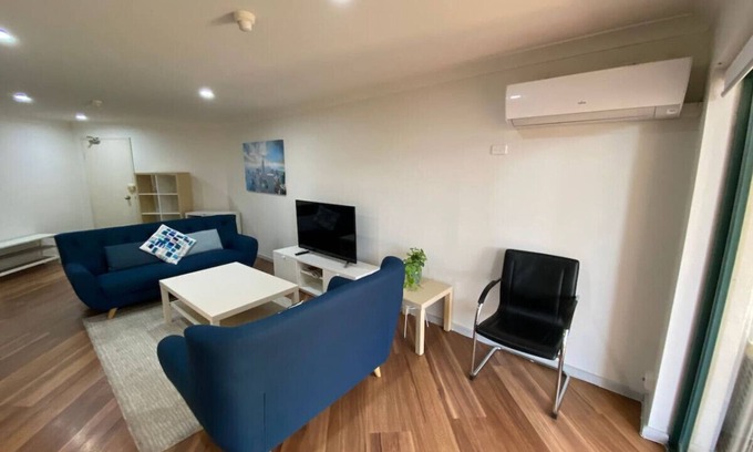 Kingston Apartment | New to VRBO: Quiet 2 bedroom Apt in the heart of old Kingston