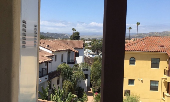 Ventura Apartment | New Top Floor studio with great views- 2 blocks from downtown and walk to ocean