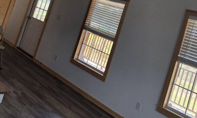 New Ulm Cabin | New Ulm Country Cottage /Spacious Tiny home