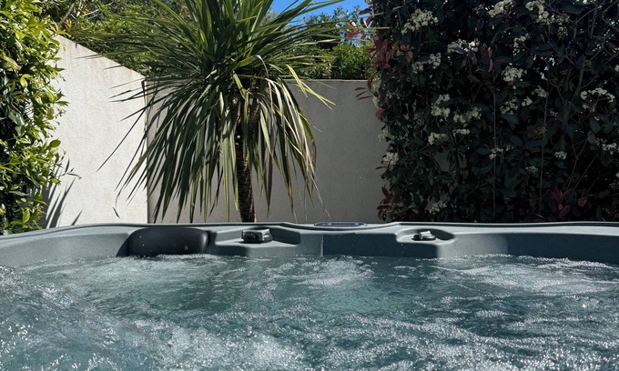 Lecci Villa | New Villa with Private Heated Pool Near Beach San Cyprien and Cala Rossa