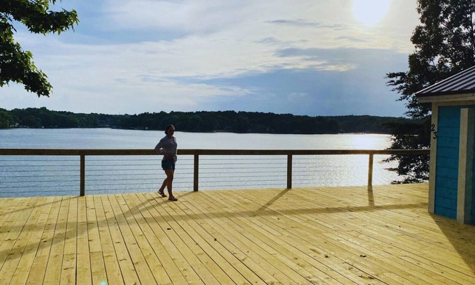 Steele Creek Cabin | New Waterfront Cabin on the Large Sundeck #20
