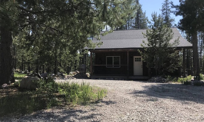 Coram Cabin | Newer Construction Just Minutes From Glacier National Park!