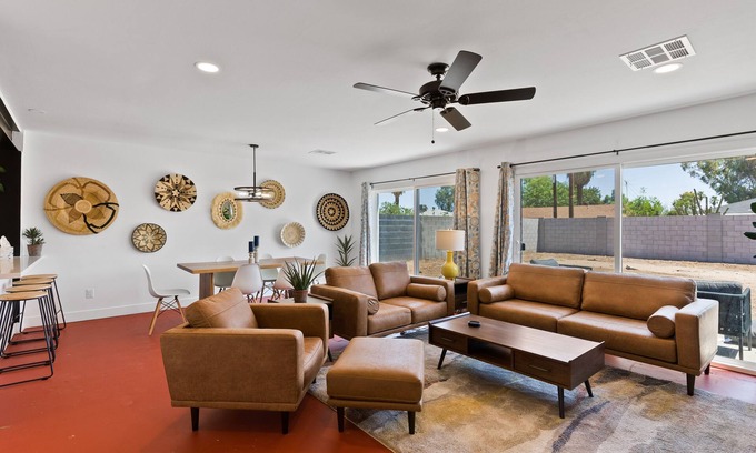 Turney Villa Condo | Newer, Modern, Work Friendly 2 Bedroom Condo near Downtown PHX