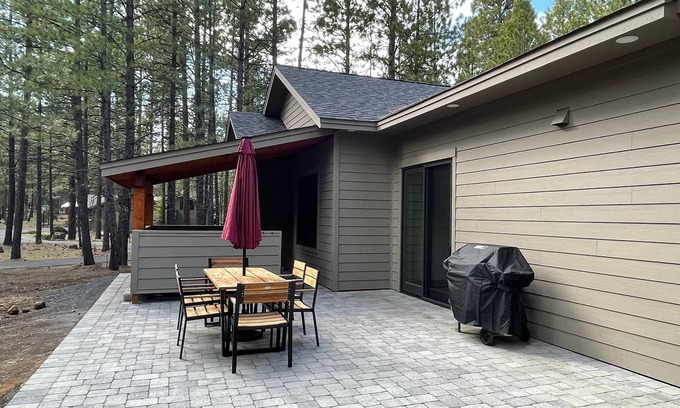 Black Butte Ranch House | Newly Built One-Level Black Butte Ranch Oasis