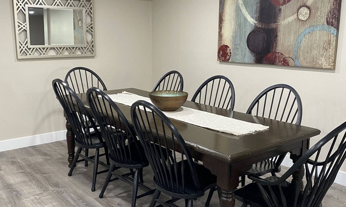 Cedar City House | Newly Finished 3bed 2 bath (Basement Apartment)