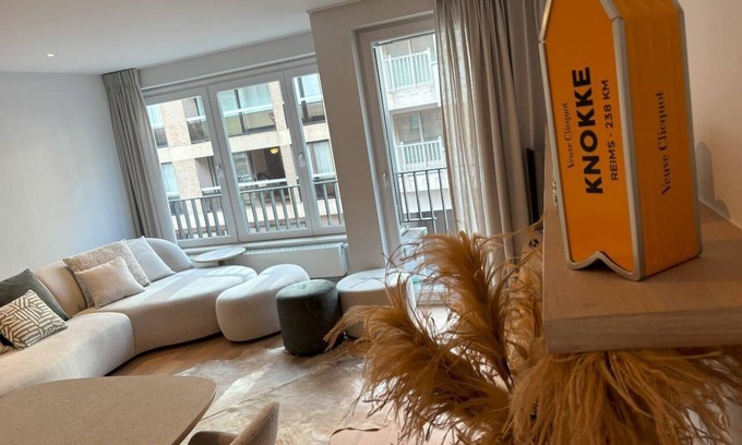 Knokke Apartment | Newly furnished apartment center of Knokke by the sea, everything within walking distance!