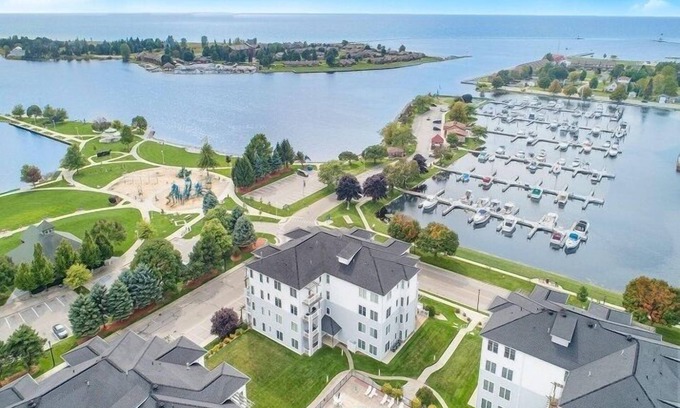 Ludington Condo | Newly Remodeled Luxurious Condo w/two Balconies overlooking Marina and Harbor