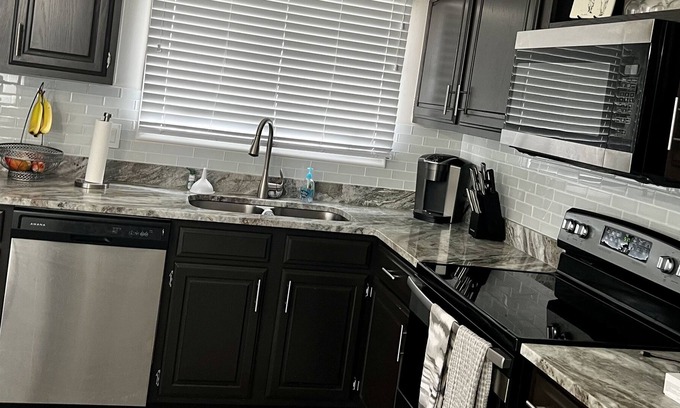Sterling Heights House | Newly Renovated 3 Bedroom Beautiful Home!!!