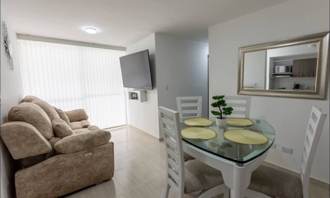Pereira Apartment | Newly Renovated 2-Bedroom Apartment/Modern Comfort in Prime Location.