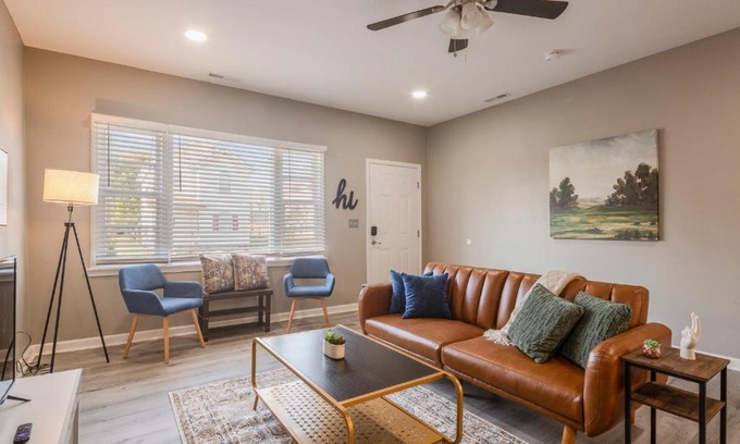 Smoketown Jackson House | Newly renovated 4BR CozySuites