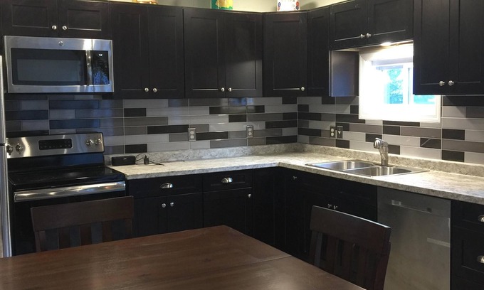Durhamville House | Newly renovated and ready for guests!