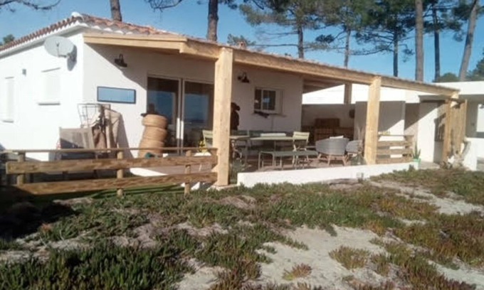 Ghisonaccia House | Newly renovated beachfront bungalow with terrace