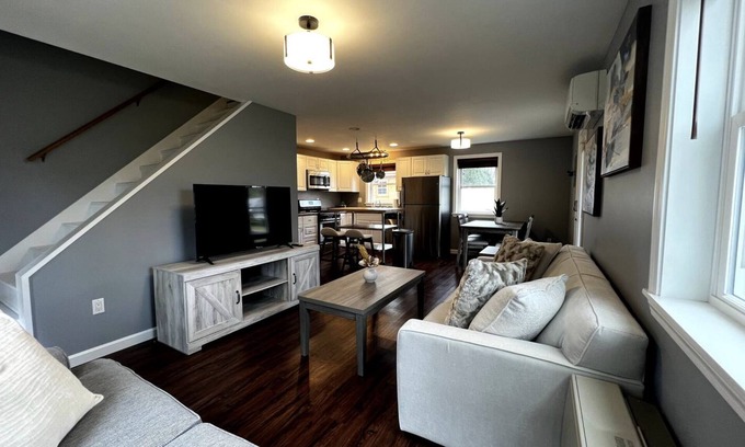 Ogunquit - Wells House | NEWLY RENOVATED Beautifully Quaint Wells Beach House