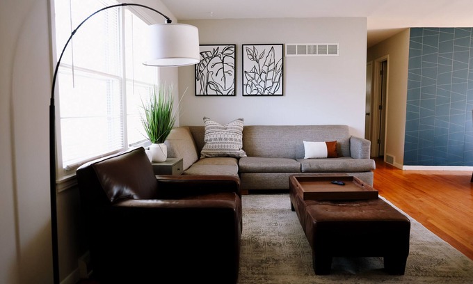Nall Hills Condo | Newly Renovated Condo Sleeps 11