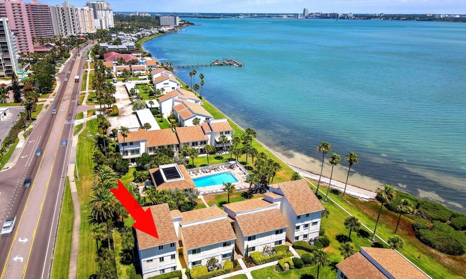 Sand Key House | NEWLY RENOVATED! Clearwater Beach Townhome ON WATER, 3 bed, 2.5 bath - RETREAT
