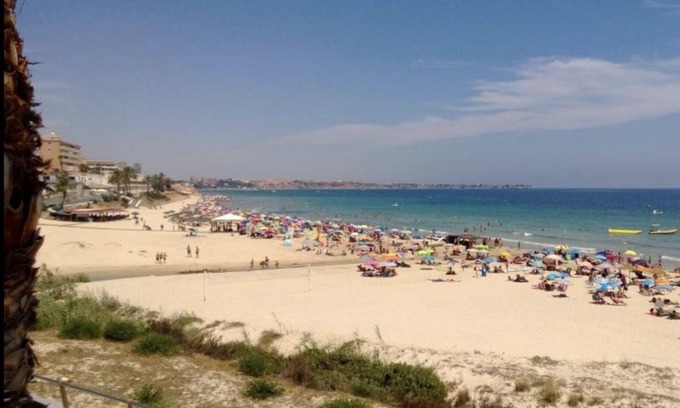 Los Balcones Apartment | Newly renovated ground floor apartment close to the sea!