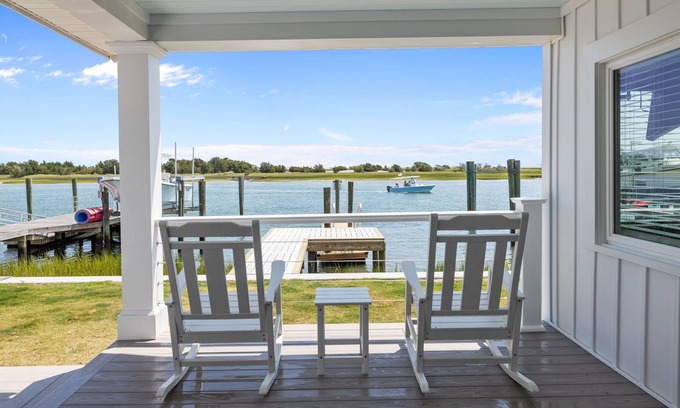 Morehead City House | NEWLY RENOVATED Sound Front Home with Dock in Downtown Beaufort, NC (Creek Watch)