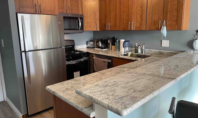 Waikiki Condo | Newly Renovated Waikiki Beach 1 Bedroom/1 Bath Condo