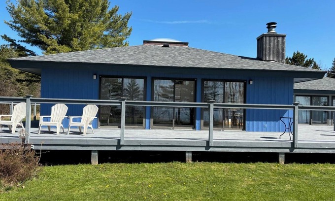 La Pointe House | Next Farm Down - Main House and 2 Guest quarters with Lake Superior Access!