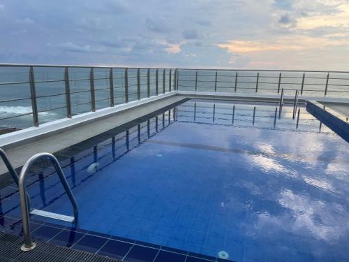 Kollupitiya Apartment | Next to an Indian Ocean