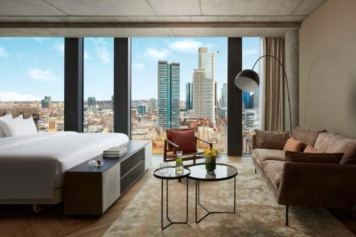 Gallus Hotel | NH Collection Frankfurt Spin Tower