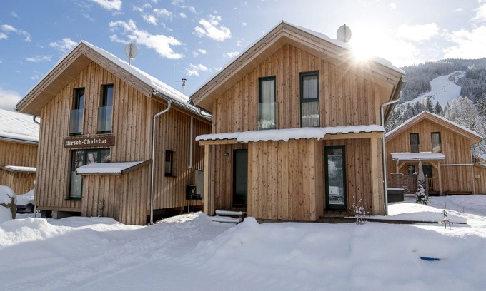 Sankt Lorenzen ob Murau Ski Chalet | Nice chalet with hot tub