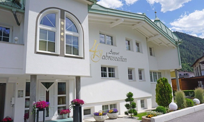 Ried im Oberinntal Apartment | Nice apartment for 4 people with WIFI, TV and patio