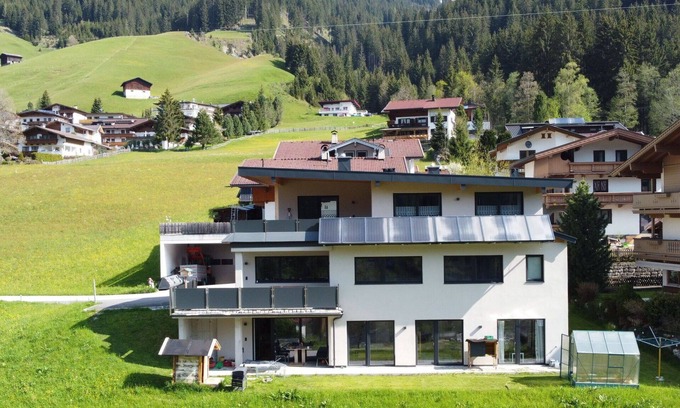 Tux Apartment | Nice apartment for 4 people with WIFI, TV and terrace
