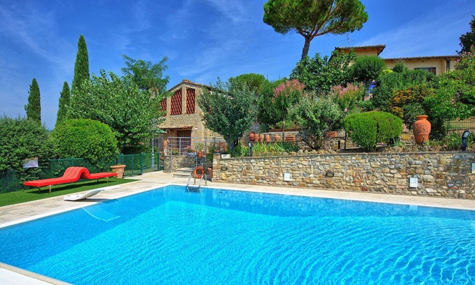 San Gimignano Apartment | Nice apartment for 2 people with pool, A/C, WIFI, TV and panoramic view