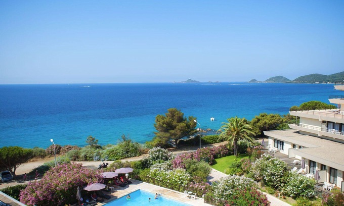 Ajaccio Apartment | Nice apartment for 2 guests with pool, WIFI, A/C, TV, terrace and pets allowed