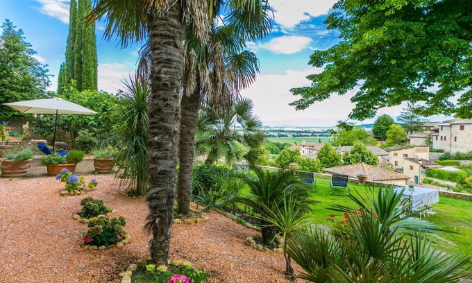 Stigliano Apartment | Nice apartment for 3 guests with WIFI, TV, patio, pets allowed and panoramic view