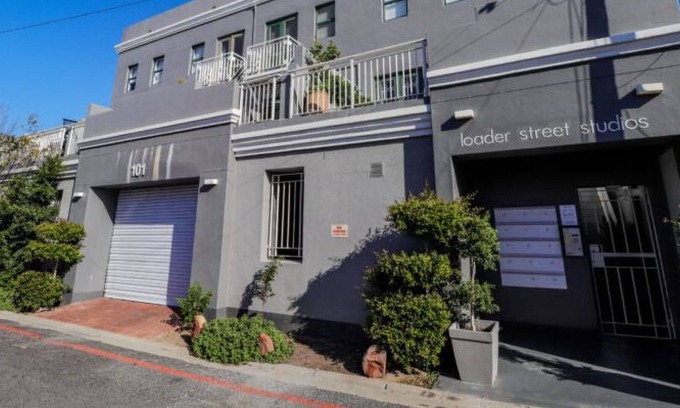 Victoria and Alfred Waterfront Apartment | Nice apartment for 4 people with WIFI, TV, balcony and parking