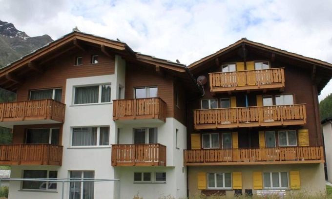Saas Grund Apartment | Nice apartment for 6 people with WIFI, TV and balcony