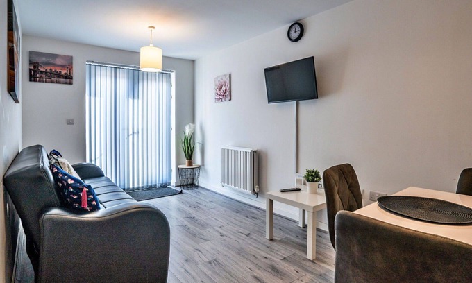 Perry Barr Apartment | Nice apartment for 3 people with WIFI