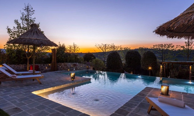 Po' Bandino Villa | Nice apartment in villa with A/C, hot tub, WIFI, pool, TV, veranda and panoramic view