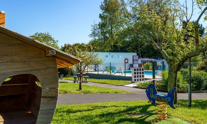 Guethary House | Nice apartment in villa for 6 guests with pool, WIFI, TV and terrace