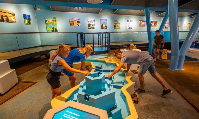 Noordoostelijk van Schaarsbergen House | Nice apartment in villa for 4 guests with pool, WIFI, TV and terrace