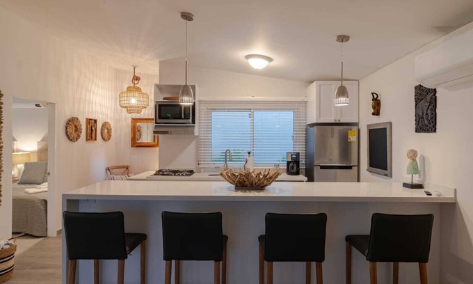 Comuna 2 Apartment | Nice Apt Santa Marta In Los Cocos area 102