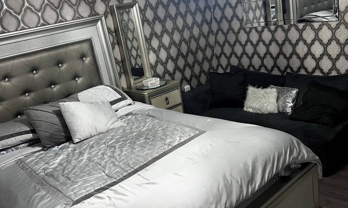 Southeast Yonkers House | Nice Cozy Room By Empire City Casino And Cross County Shopping Center