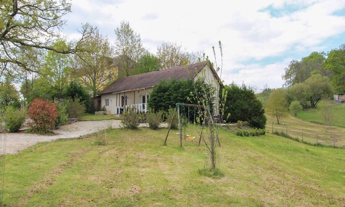 Saint-Pierre-de-Frugie House | Nice house in the Dordogne with a lake 15min by bike