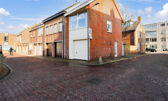 Municipality of Katwijk House | Nice holiday home in Katwijk aan Zee near centre