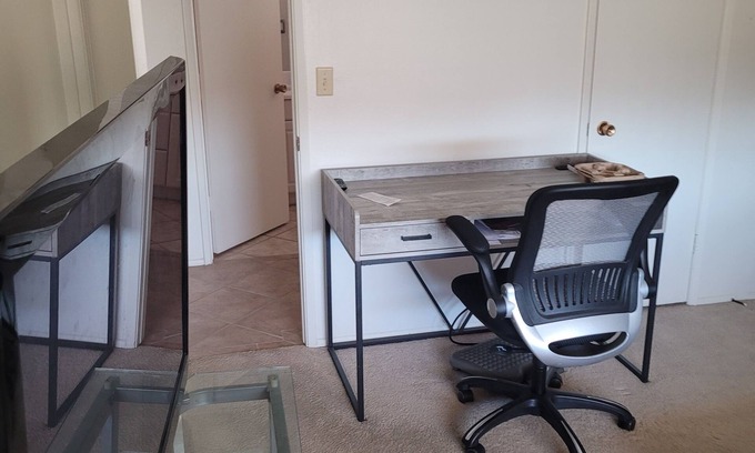 Sun City House | Nice home for rent in a quiet area close to Scottsdale and Glendale area. Open