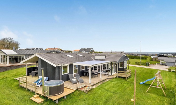 Lemvig House | Nice home in Lemvig with WiFi